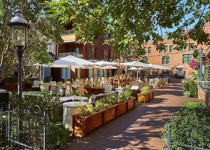 Hotel Jerome, An Auberge Resort